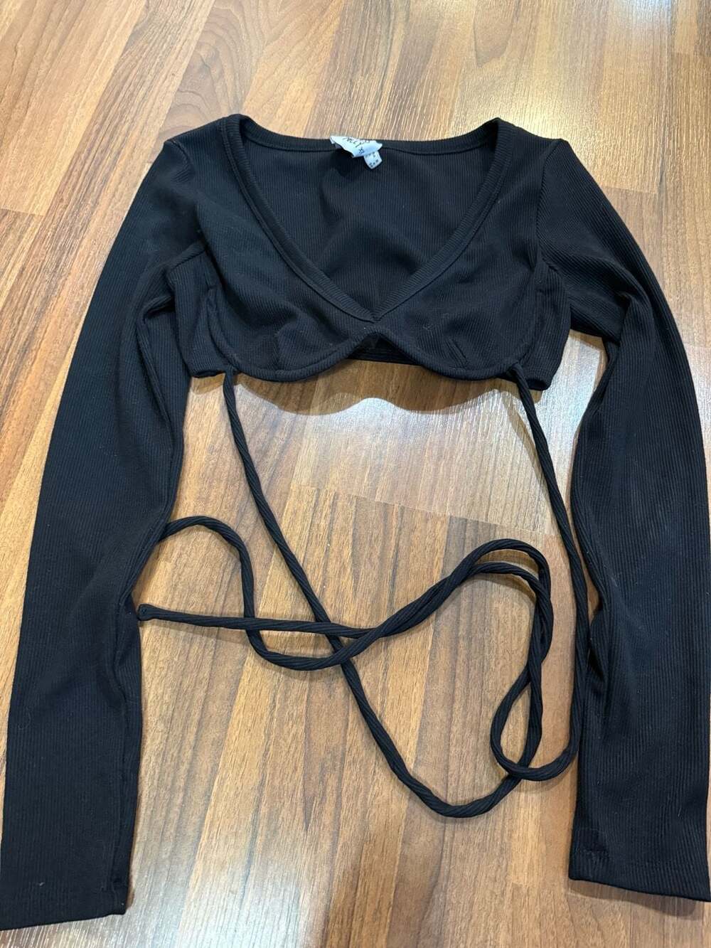 Princess Polly Long Sleeve Crop Top Size US 4 Black